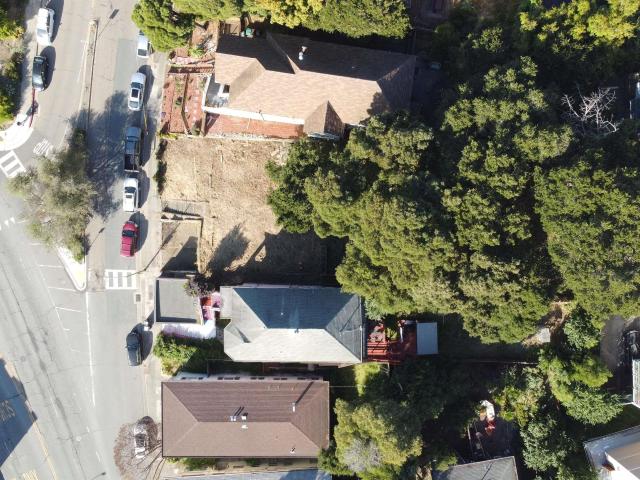 Land for sale in Oakland, California