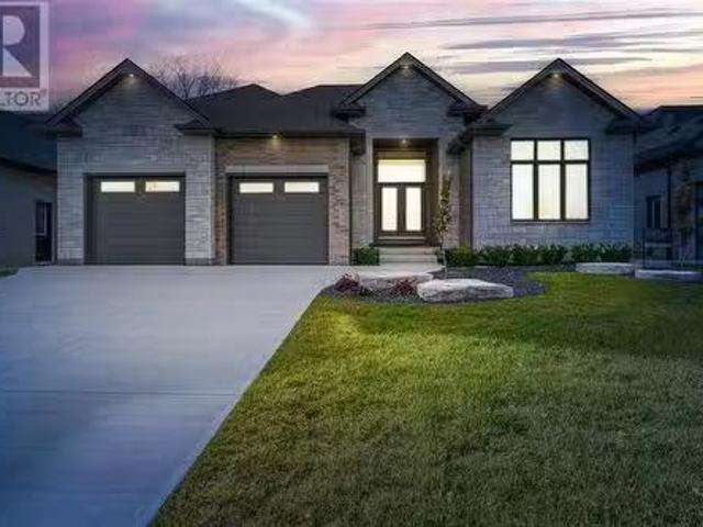 House for rent in Brights Grove, Ontario