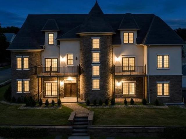 Condo for sale in Rutherford, New Jersey