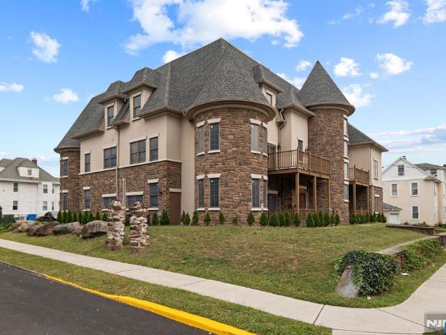 Condo for sale in Rutherford, New Jersey