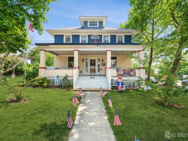 House for sale in Sayreville, New Jersey
