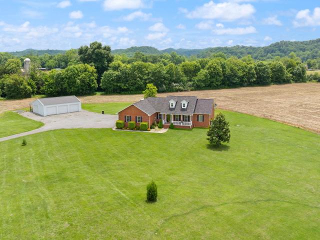 House for sale in Jamestown, Kentucky