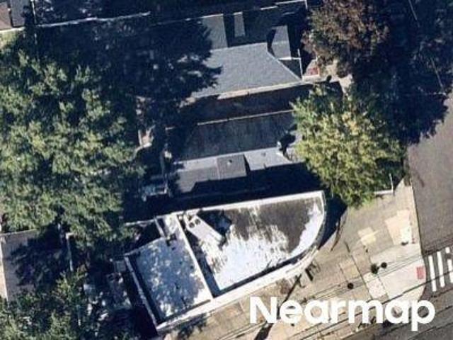 House for sale in Queens, Arverne