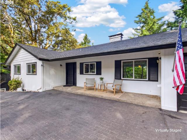 House for sale in Palisades, Lake Oswego