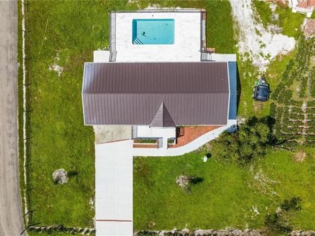 House for sale in Alva, Florida