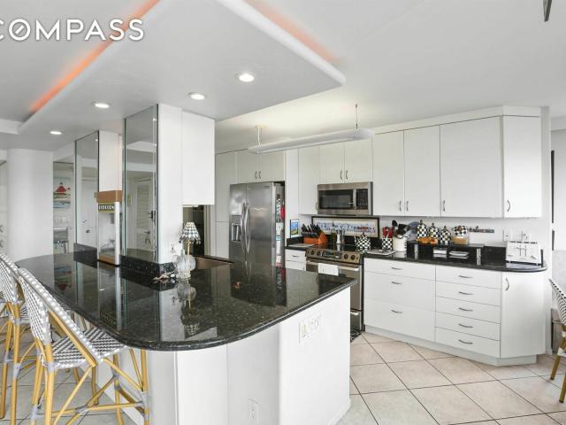 Townhouse for rent in Coronado