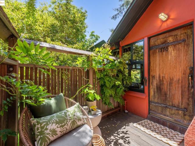 Condo for sale in Berkeley