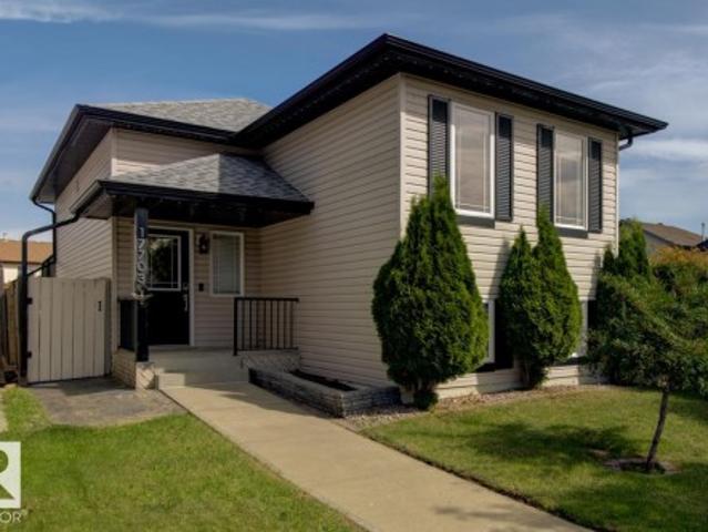 House for sale in Wedgewood, Alberta