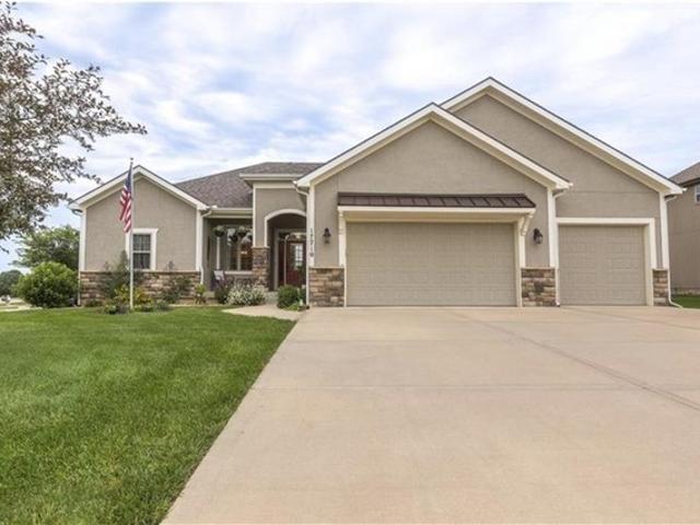 House for sale in Smithville, Missouri