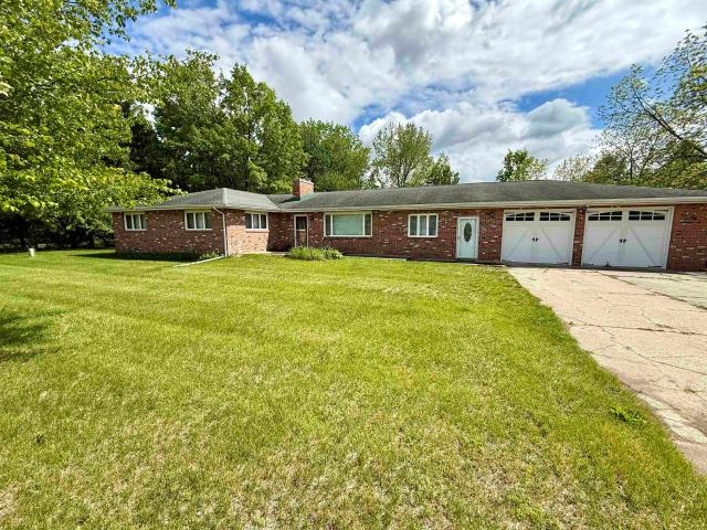 House for sale in Hemlock