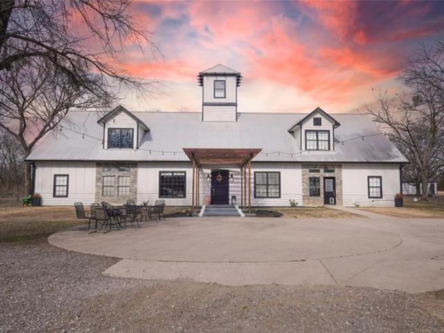 House for sale in Mounds, Oklahoma