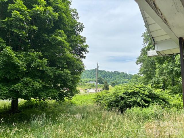 Land for sale in Bakersville, North Carolina