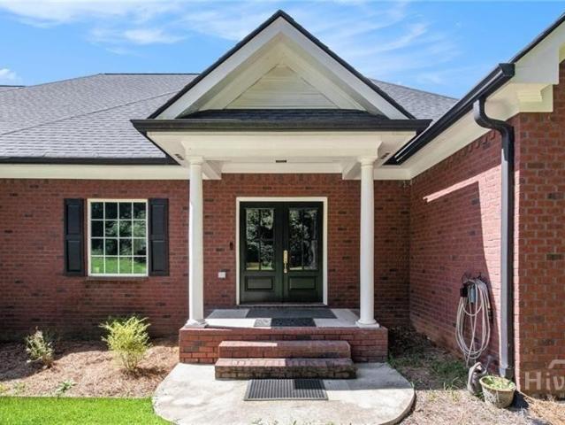 House for sale in Hull, Georgia