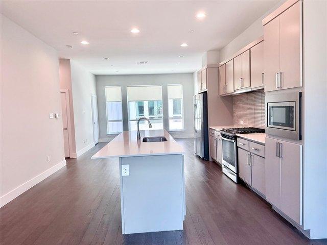 Townhouse for sale in Dallas, Texas