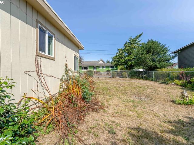 House for sale in Coos Bay, Coos County