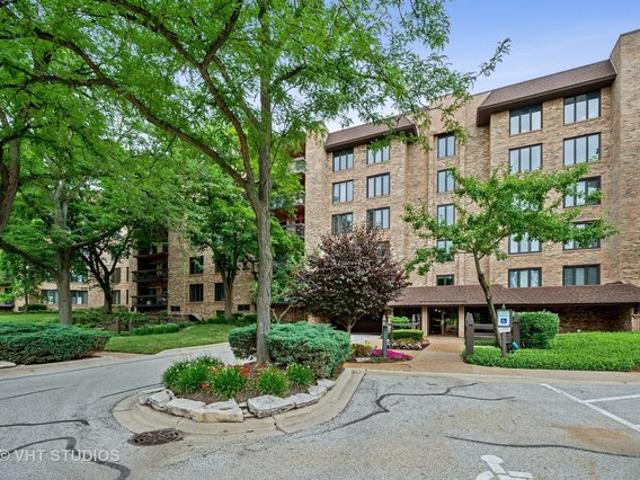 Condo for sale in Northbrook, Illinois