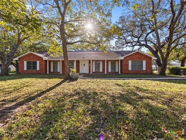 House for sale in Yoakum, DeWitt County