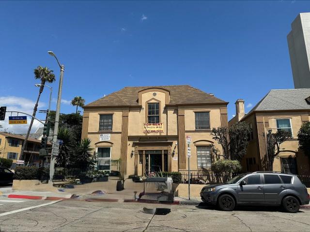 Apartment for rent in Canoga Park, California