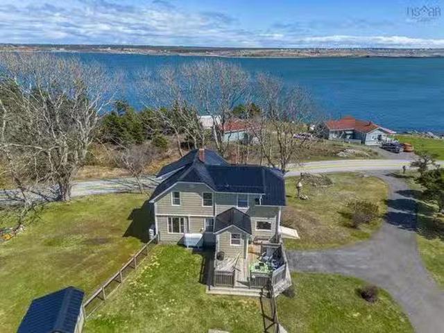 House for sale in Cape Forchu, Nova Scotia