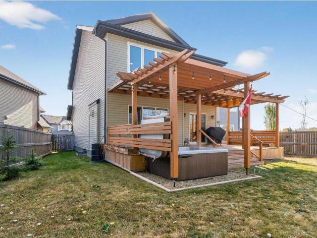 House for sale in Wedgewood, Alberta