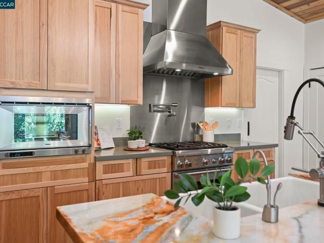 House for sale in Pleasant Hill, California