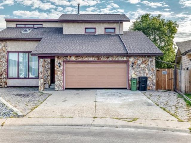 House for sale in Wedgewood, Alberta