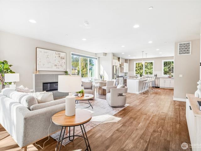 House for sale in Kenmore, King County