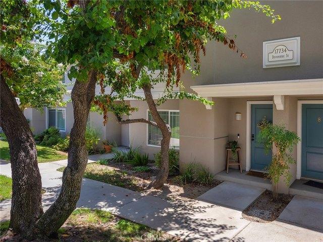 Townhouse for sale in Canoga Park, California