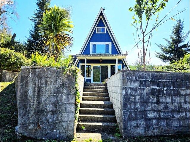 House for sale in Brookings, Curry County