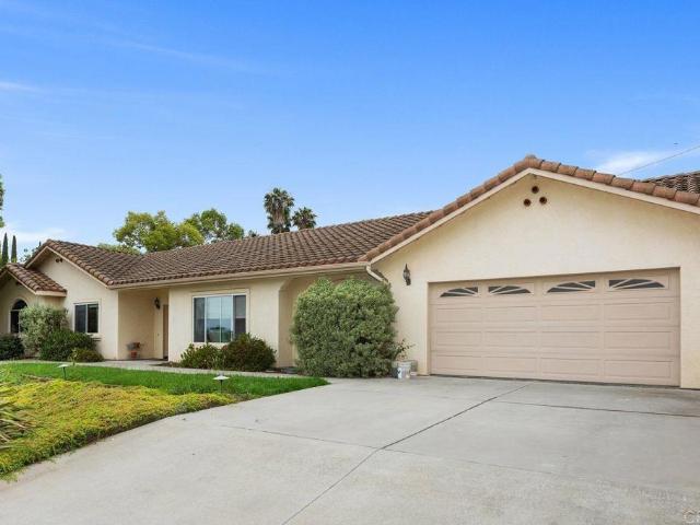 House for sale in Fallbrook, San Diego County