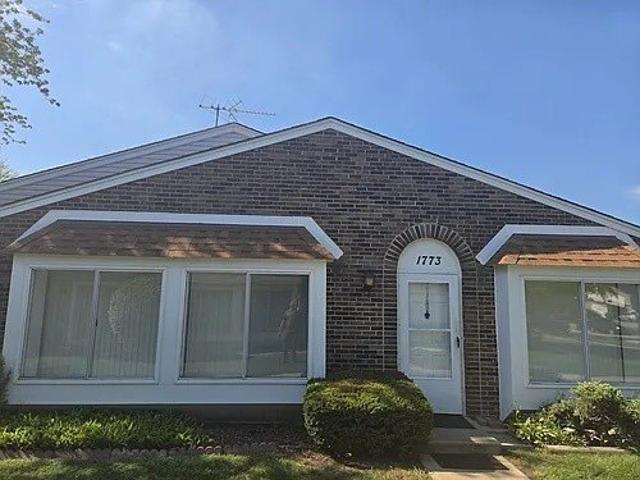 Townhouse for sale in Hoffman Estates, Illinois