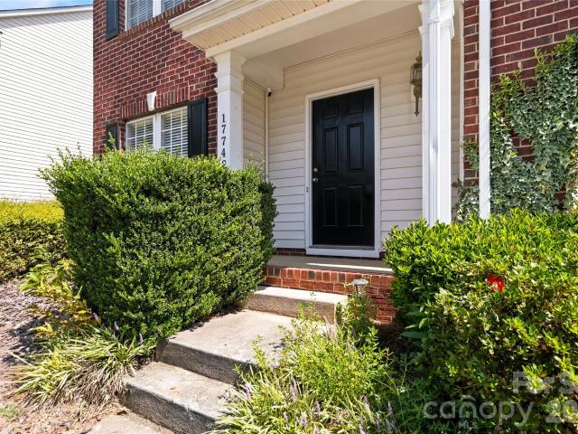 Townhouse for sale in Cornelius, Mecklenburg County