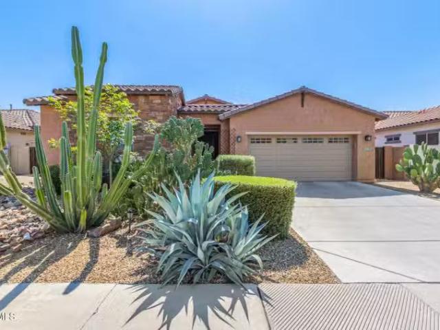 House for sale in Goodyear