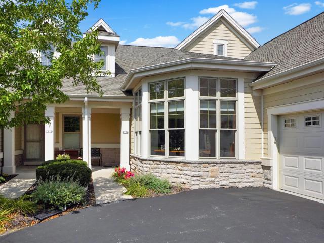 Condo for sale in Oconomowoc, Wisconsin