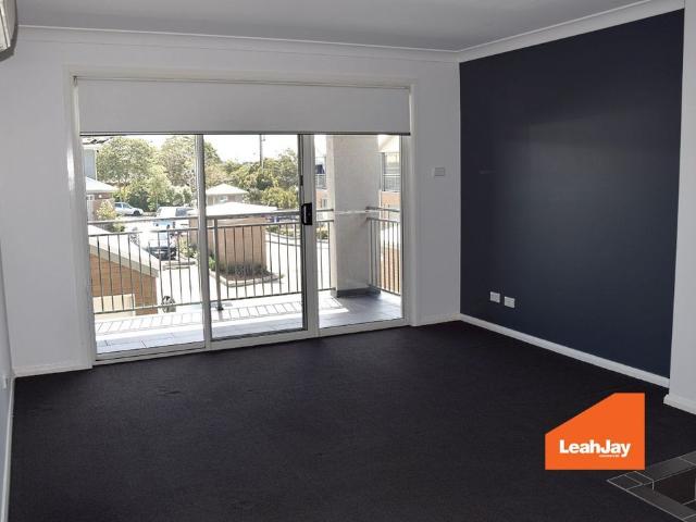 Apartment for rent in Newcastle, Newcastle-Maitland