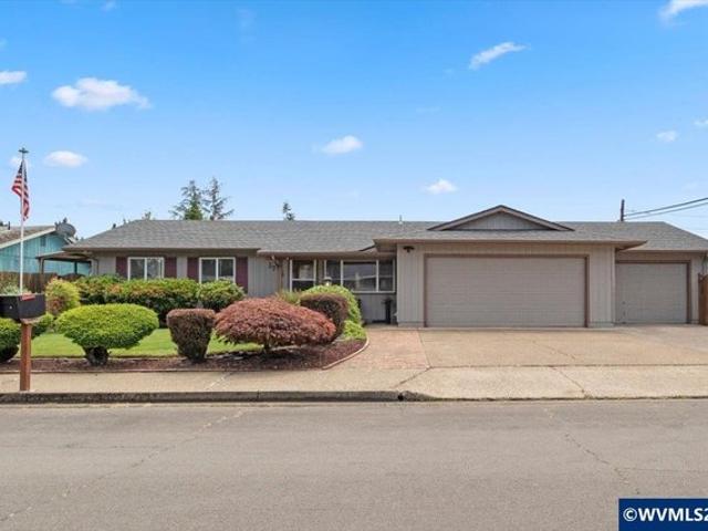 House for sale in Oregonia