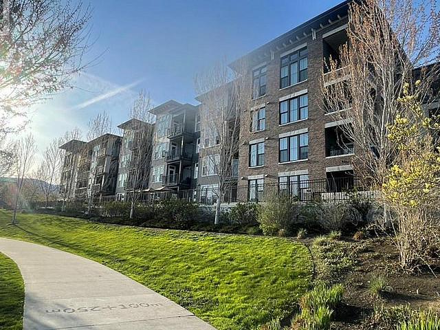 Condo for sale in Winfield, British Columbia
