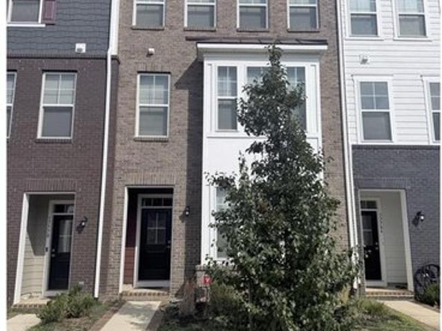 Townhouse for sale in Virginia