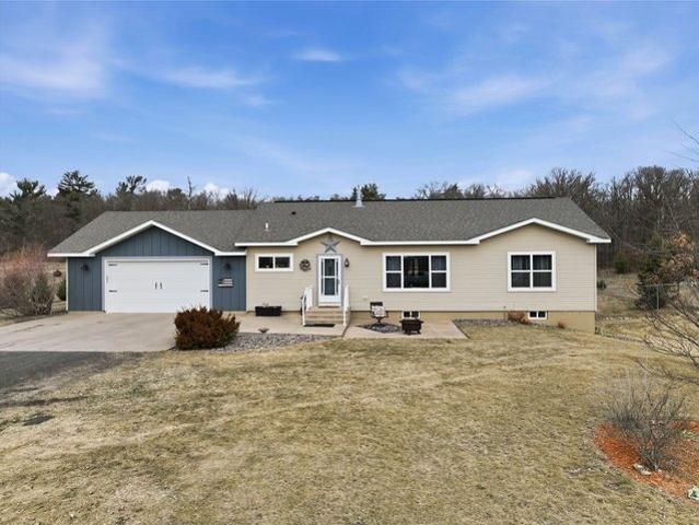 House for sale in Chippewa Falls, Wisconsin