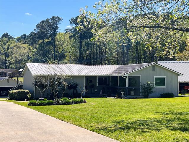 House for sale in Sabine, Texas
