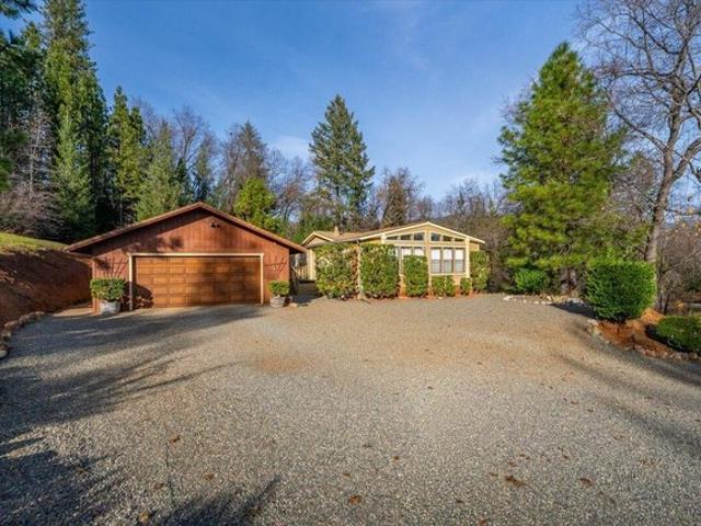 House for sale in Shasta, California