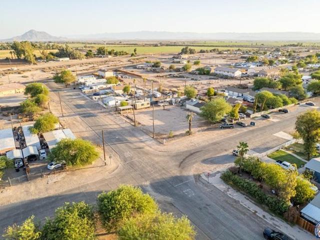 Land for sale in Seeley, California