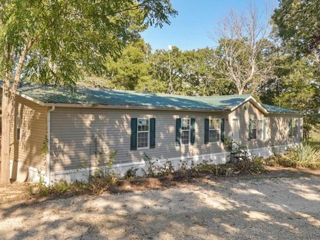 House for sale in Bradleyville, Missouri