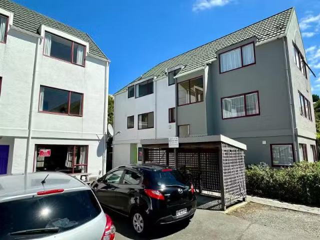 House for rent in Otakou