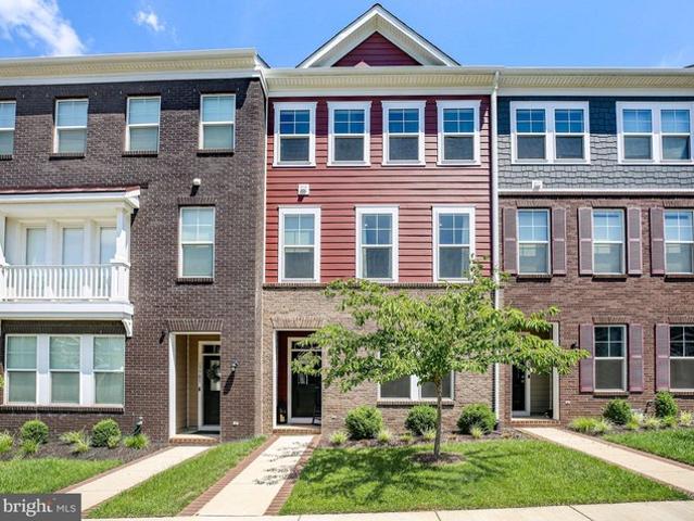 Townhouse for sale in Virginia