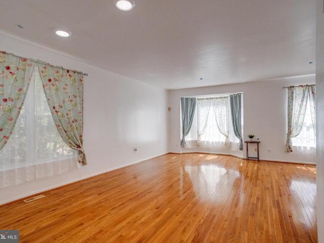 Condo for sale in Harmans, Maryland