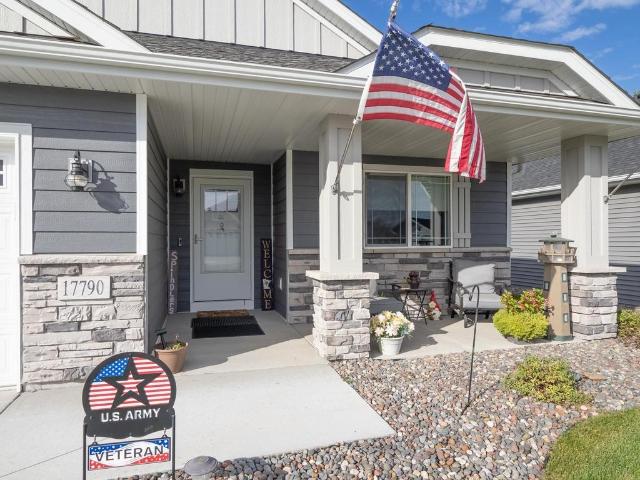 Townhouse for sale in Elk River, Sherburne County