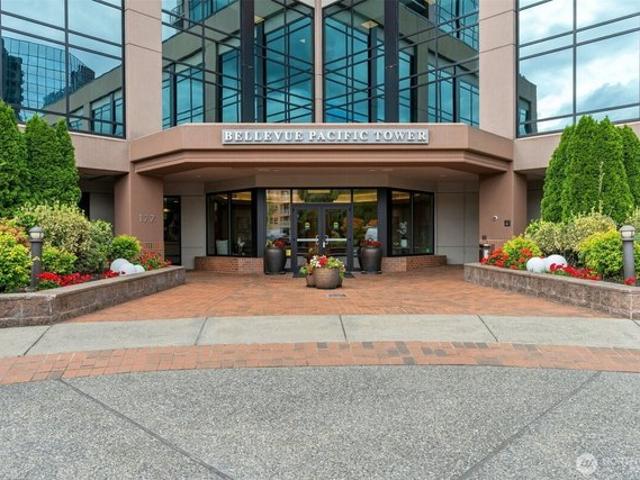 Condo for sale in Bellevue, Washington