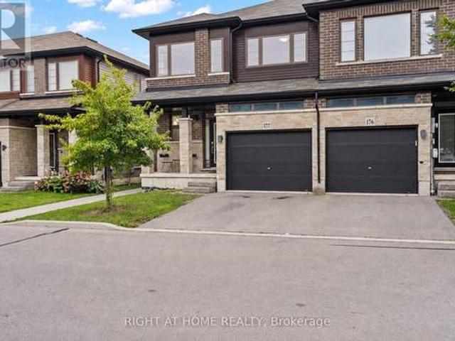 House for sale in Ancaster, Ontario