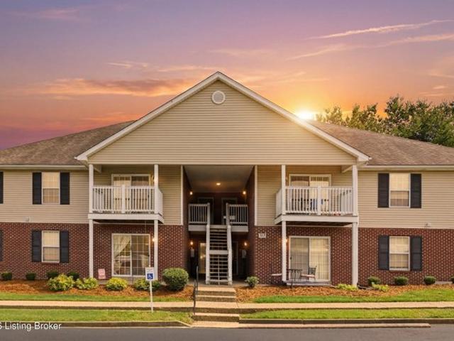 Condo for sale in Mount Washington, Kentucky